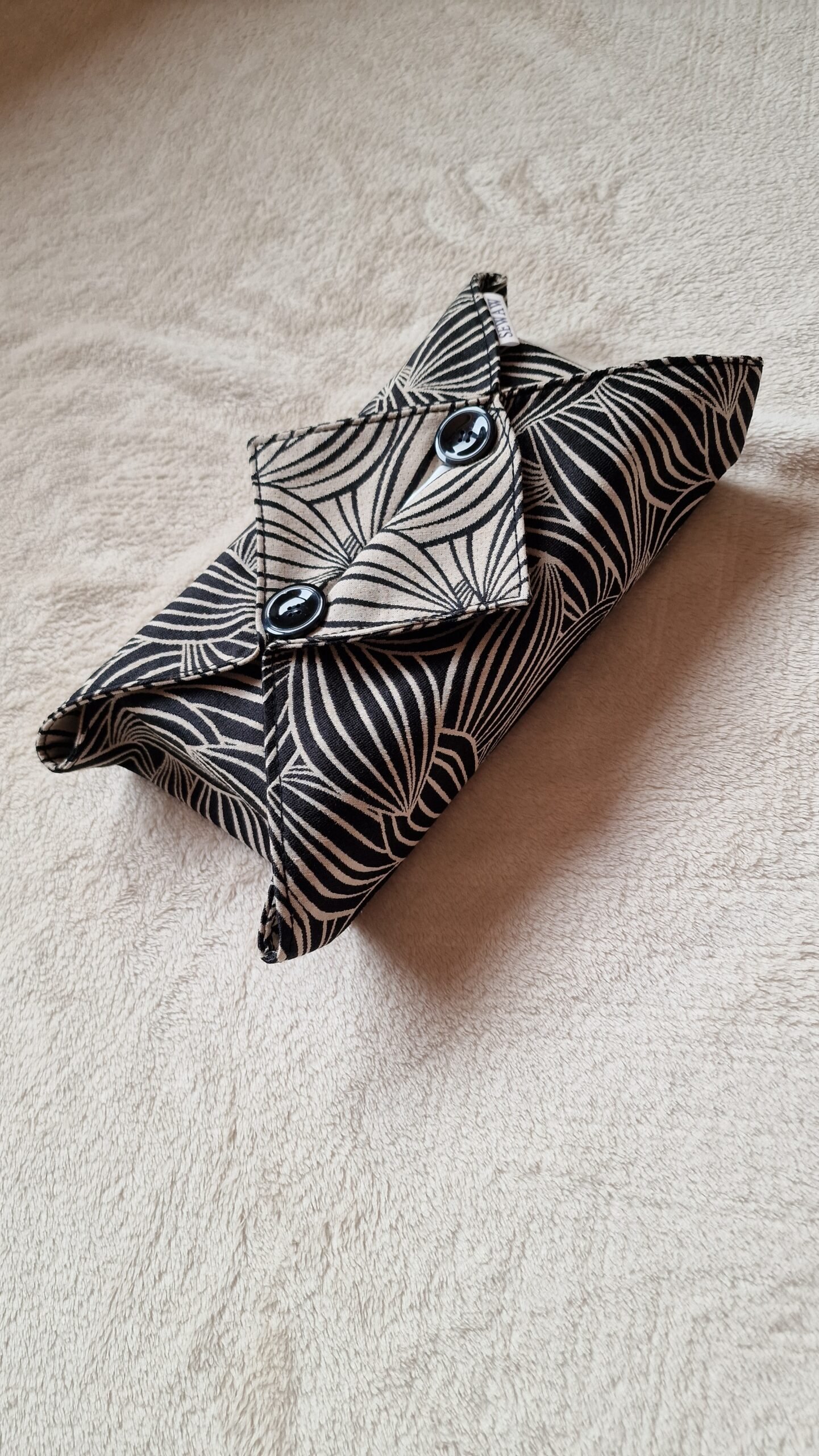 Housse pour boîte à mouchoirs – Feuilles graphiques - Image 2